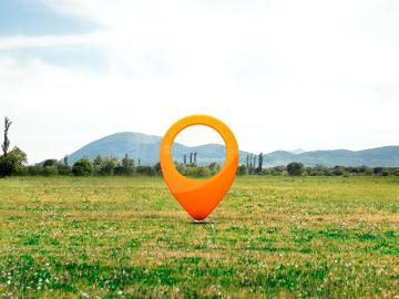 Residential Plot in Neelankarai for resale Chennai. The reference number is 20402612