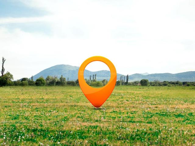 Residential Plot in Neelankarai for resale Chennai. The reference number is 20402612