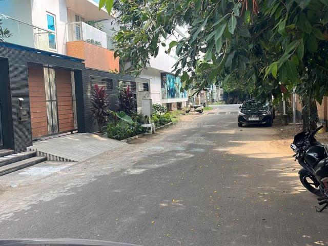 Residential Plot in Neelankarai for resale Chennai. The reference number is 20765771