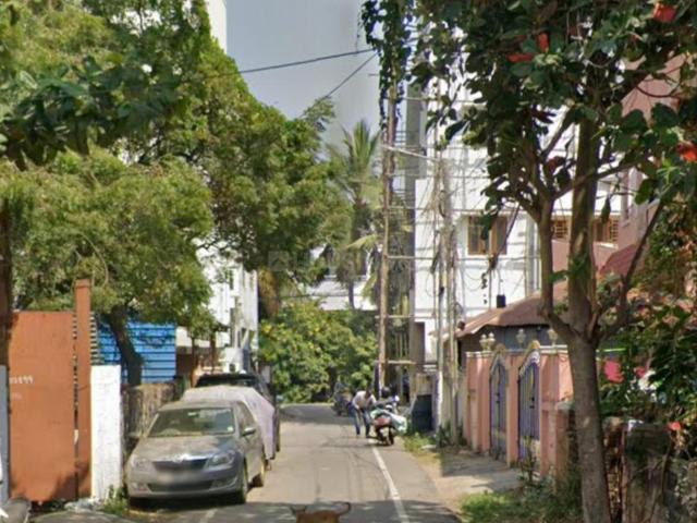 Residential Plot in Neelankarai for resale Chennai. The reference number is 20915303