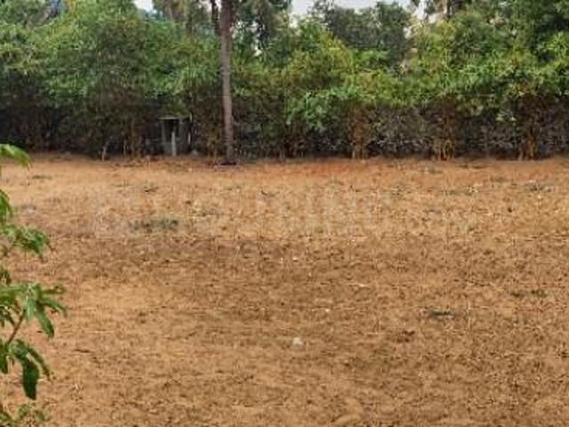 Residential Plot in Neelankarai for resale Chennai. The reference number is 21145136