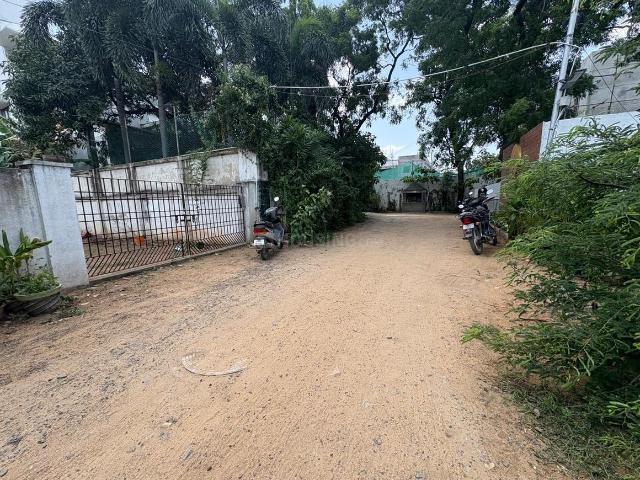 Residential Plot in Neelankarai for resale Chennai. The reference number is 21200064