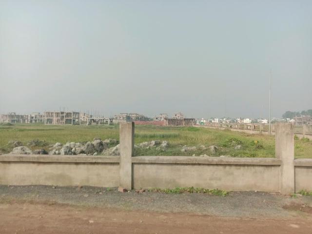 Residential Plot in New Town for resale Kolkata. The reference number is 18720700