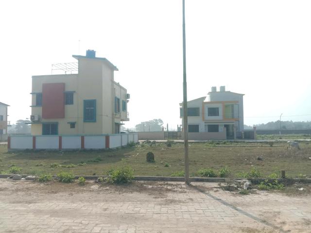 Residential Plot in Bantala for resale Kolkata. The reference number is 19109468