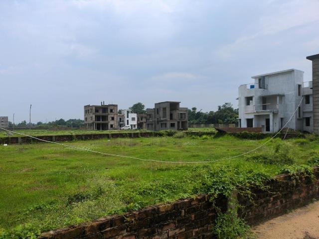 Residential Plot in New Town for resale Kolkata. The reference number is 20592832