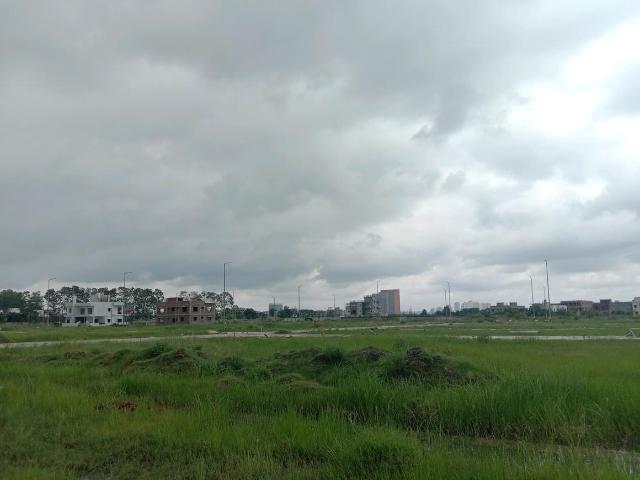 Residential Plot in New Town for resale Kolkata. The reference number is 20979461