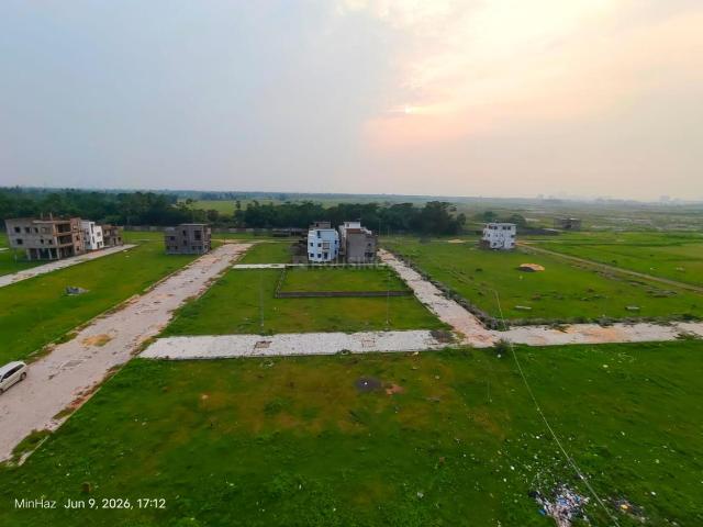 Residential Plot in New Town for resale Kolkata. The reference number is 21040922