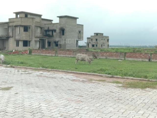 Residential Plot in New Town for resale Kolkata. The reference number is 21025122