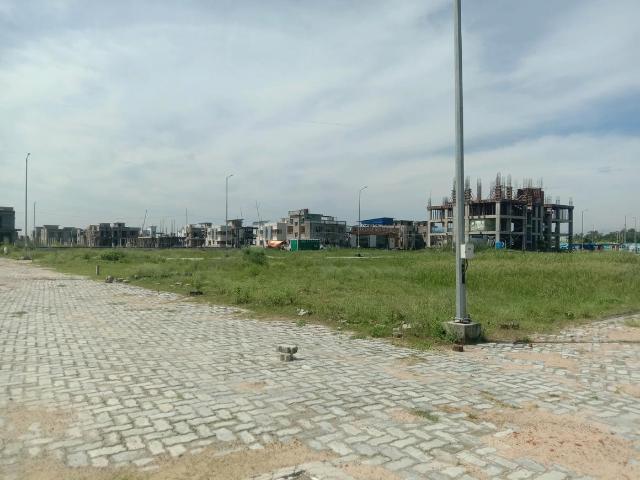 Residential Plot in New Town for resale Kolkata. The reference number is 21155847