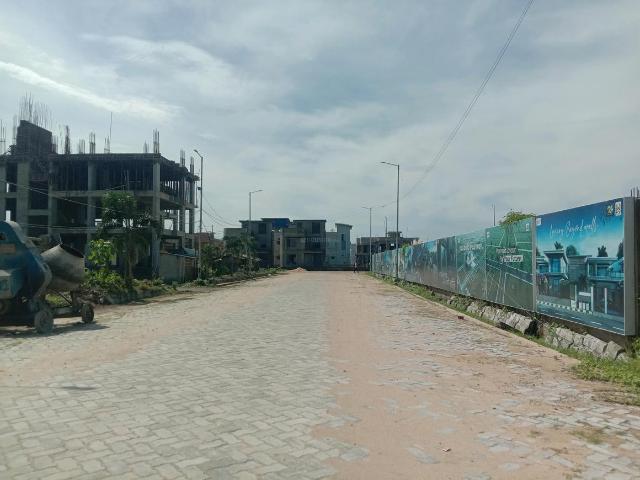 Residential Plot in New Town for resale Kolkata. The reference number is 21155835