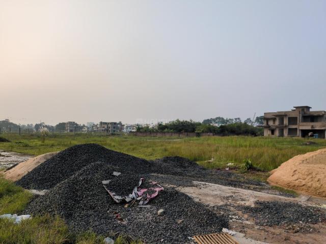 Residential Plot in New Town for resale Kolkata. The reference number is 21396164