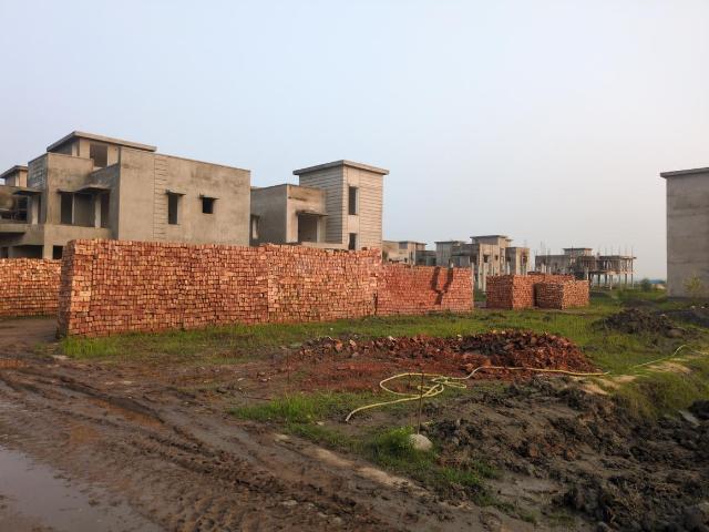 Residential Plot in New Town for resale Kolkata. The reference number is 21396168