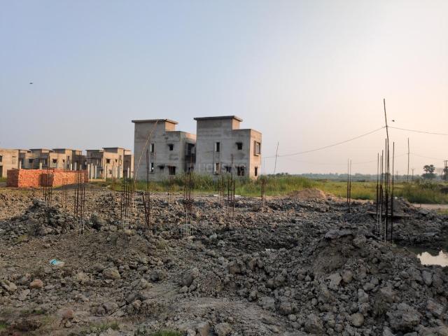 Residential Plot in New Town for resale Kolkata. The reference number is 21396175