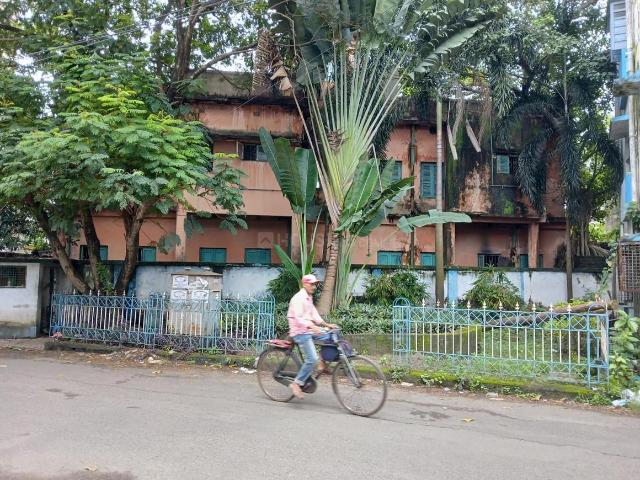 Residential Plot in New Alipore for resale Kolkata. The reference number is 21186422