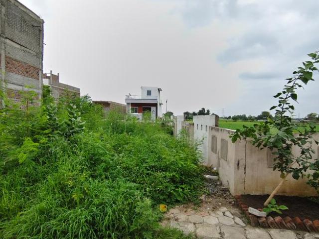 Residential Plot in Nipania for resale Indore. The reference number is 18887719