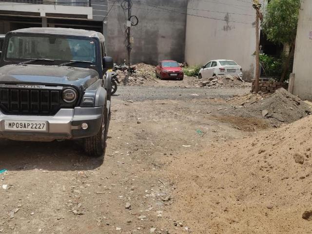 Residential Plot in Nipania for resale Indore. The reference number is 20513994