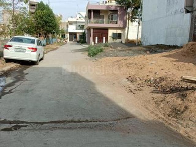 Residential Plot in Nipania for resale Indore. The reference number is 20743541