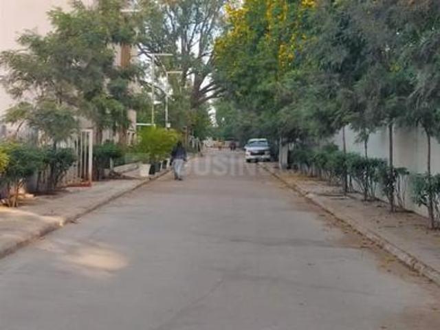 Residential Plot in Nipania for resale Indore. The reference number is 20846108