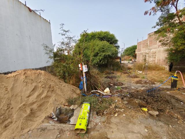 Residential Plot in Nipania for resale Indore. The reference number is 20880910