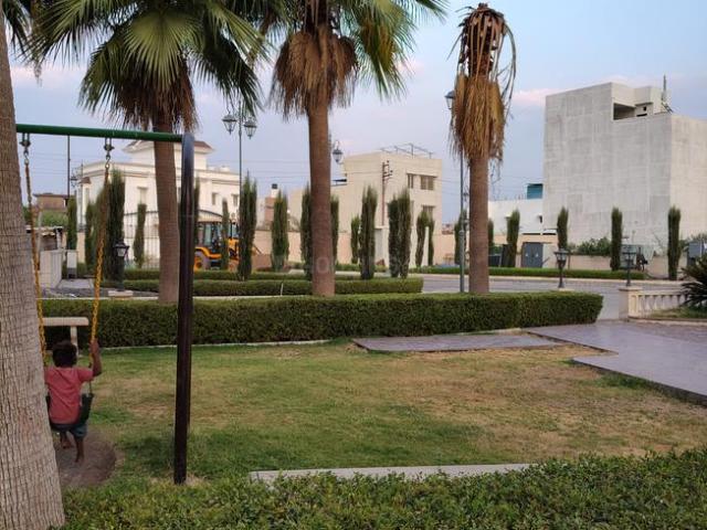Residential Plot in Nipania for resale Indore. The reference number is 20041934