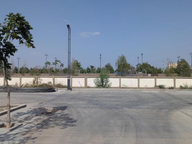 Residential Plot in Nipania for resale Indore. The reference number is 20224238