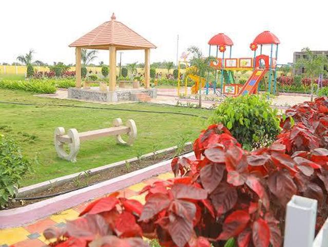 Residential Plot in Nipania for resale Indore. The reference number is 21248236