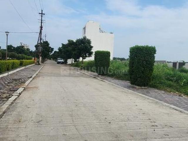 Residential Plot in Nipania for resale Indore. The reference number is 21356336