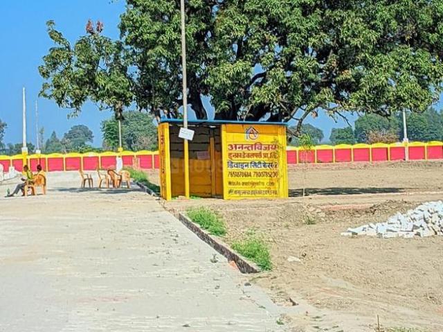 Residential Plot in Nirala Nagar for resale Unnao. The reference number is 19747604