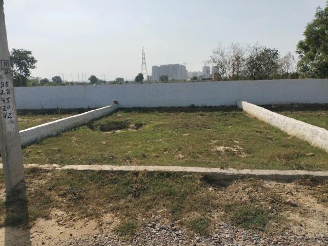 Residential Plot in Noida Extension for resale Greater Noida. The reference number is 18746726