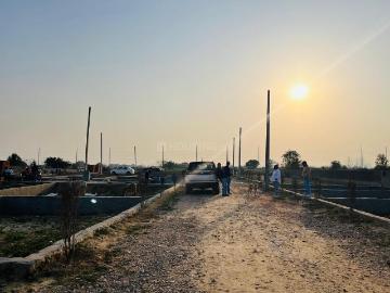 Block B, Greater Noida, Gautam Buddha Nagar District, Delhi