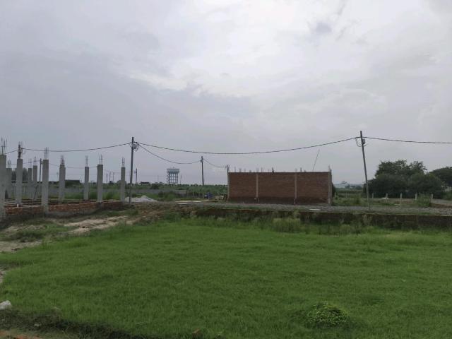 Residential Plot in Dadri for resale Greater Noida. The reference number is 20736105