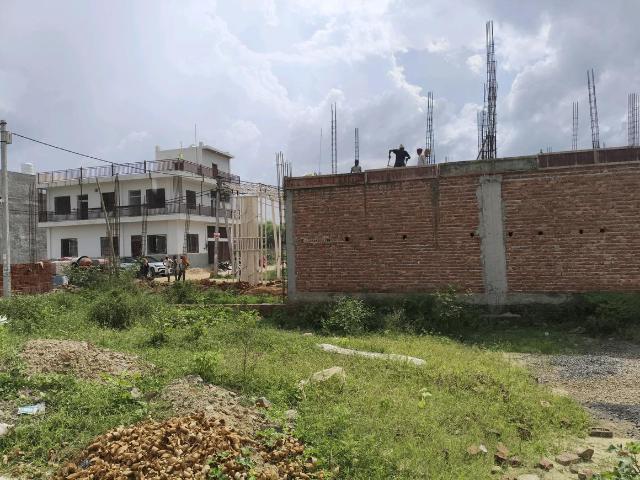 Residential Plot in Chipiyana Buzurg for resale Ghaziabad. The reference number is 21103833