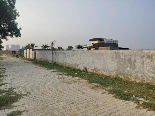 Residential Plot in Noida Extension for resale Greater Noida. The reference number is 21121568
