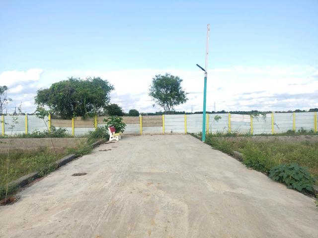 Residential Plot in Bhanauta for resale Greater Noida. The reference number is 21191964