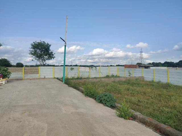 Residential Plot in Bhanauta for resale Greater Noida. The reference number is 21192004