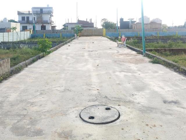Residential Plot in Bhanauta for resale Greater Noida. The reference number is 21192044