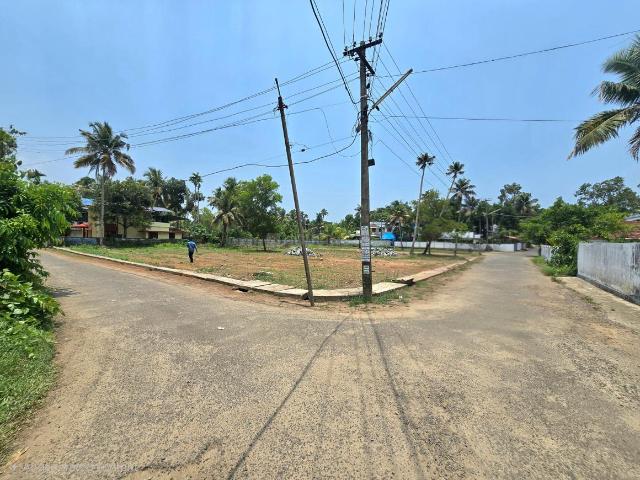 Residential Plot in North Parvur for resale Kochi. The reference number is 20080251