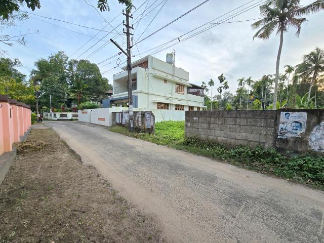 Residential Plot in North Parvur for resale Kochi. The reference number is 21159893