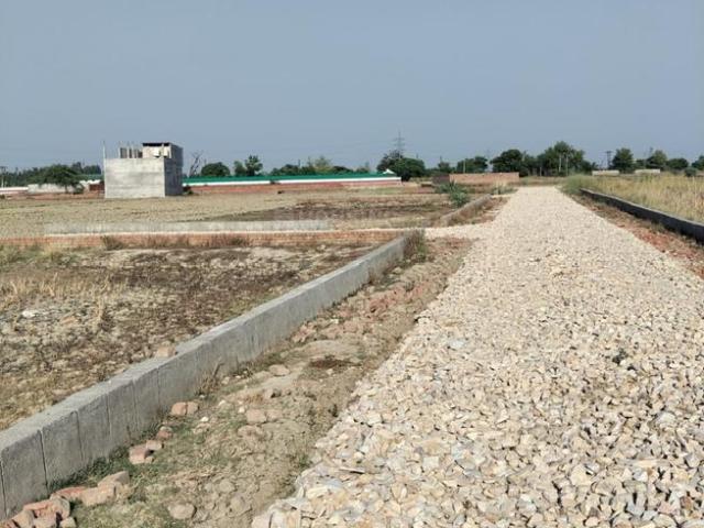 Residential Plot in Omaxe City for resale Lucknow. The reference number is 20854609