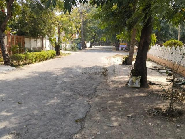 Residential Plot in Omega 1 for resale Greater Noida. The reference number is 20896968