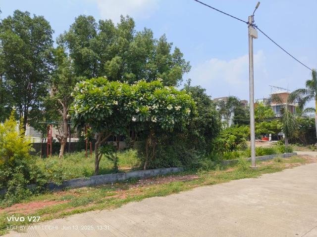 Residential Plot in Omex City for resale Indore. The reference number is 18233352