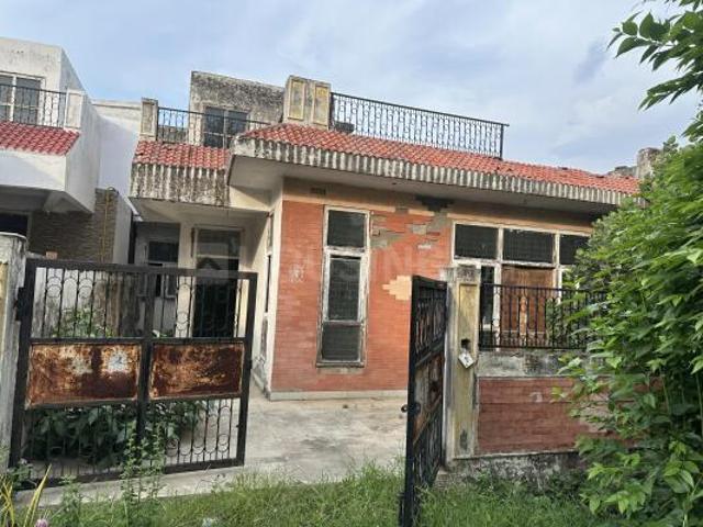 Residential Plot in Omicron 1A for resale Greater Noida. The reference number is 20488445