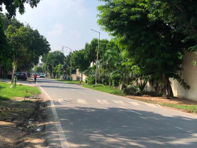 Residential Plot in Omicron 1A for resale Greater Noida. The reference number is 21088513