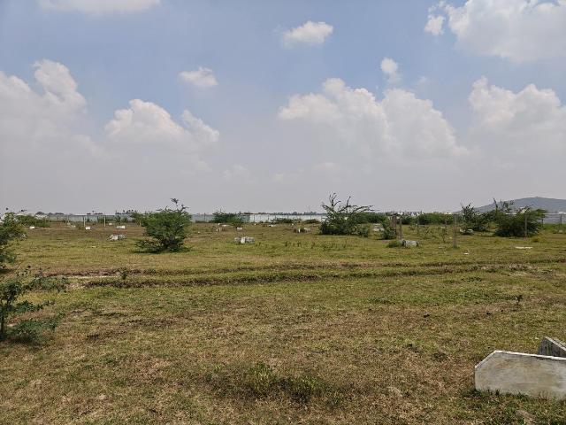 Residential Plot in Oragadam Sriperambattur for resale Chennai. The reference number is 20843345