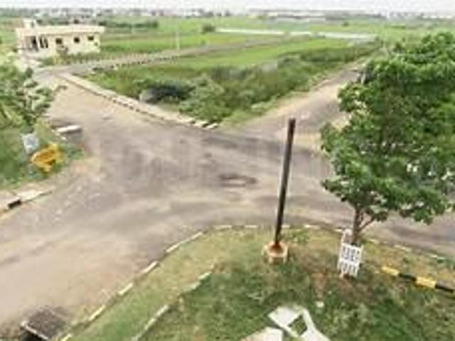 Residential Plot in Avadi for resale Chennai. The reference number is 7080734