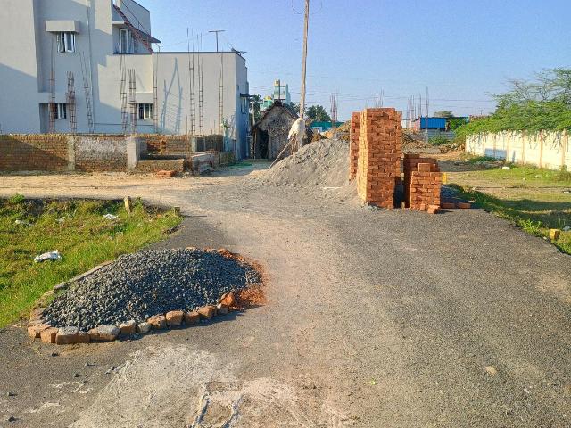 Residential Plot in Avadi for resale Chennai. The reference number is 14947430