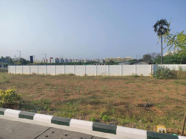 Residential Plot in Poonamallee for resale Chennai. The reference number is 18494332