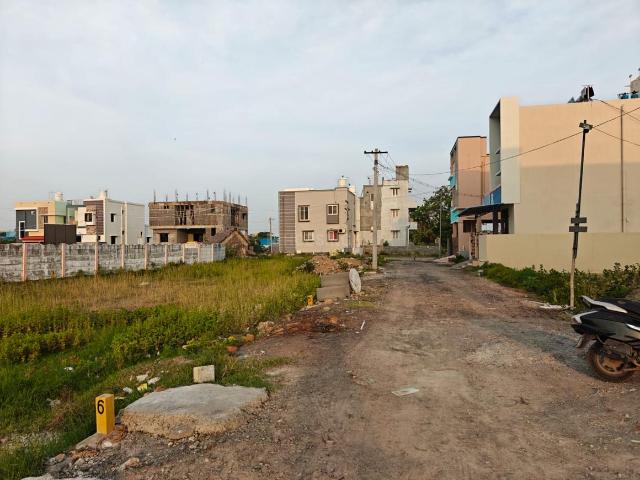 Residential Plot in Avadi for resale Chennai. The reference number is 21300181