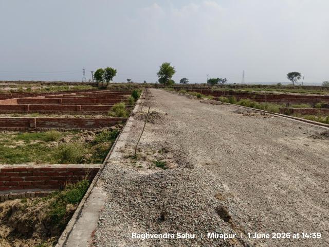 Residential Plot in Adalhat for resale Mirzapur. The reference number is 20634815