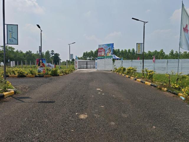 Residential Plot in Adhanur for resale Chennai. The reference number is 21201781